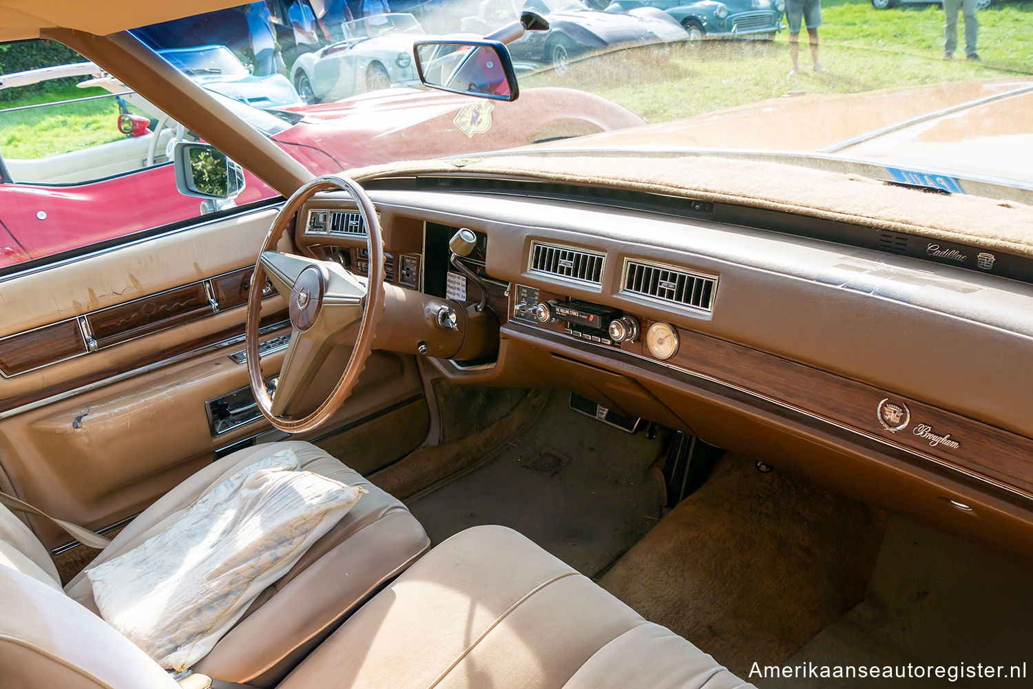 Cadillac Sixty Special uit 1976